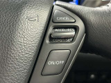 高速道路で便利な【クルーズコントロール】も装着済み。アクセルを離しても一定速度で走行ができる装備です。加速減速もスイッチ操作でOKです。