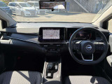 視界も広くゆったりとしているので、どなたでも運転しやすい車になっています!.