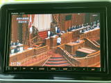 テレビ番組を画面で視聴できる装備です。停車中の休憩時間などに映像を楽しめるため、車内で過ごすひとときの選択肢が広がります。操作画面も本体にまとまっています。