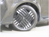 タイヤのサイズは【205/50R17】です☆