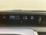 視認性に優れたメーターを採用しており、走行中でも車速や情報が分かりやすく表示されます。運転時の視線移動をむりのない範囲に抑え、快適で安心感のあるドライブをサポートします。