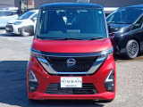 私共展示場では日産神奈川お客さまからの下取車(主に1オーナー/修復歴無車両)を中心に、弊社新車販売店舗での試乗車/社有車※(※基本禁煙車)等、日産ディーラーならではの上質なおクルマを販売しております。