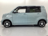 自社整備工場で点検整備をおこなってからお渡ししています。車検が残っている場合は『12ヶ月点検整備』を、車検整備付きの場合は『車検整備』をおこないます。整備費用は車両本体価格に含まれています。