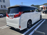 荷物をたっぷり載せて広々ドライビング♪夏でも冬でも、アウトドアやショッピングを思い切り楽しみましょう!