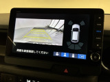 リバースギアに入れるだけで後方の表示へ切り替わります。夜間や雨の日の駐車も楽になりますよ。