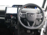 運転席廻りです。