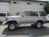 4WD/オートマ/サンルーフ/ナビ/TV/アルミホイール/エアコン/ナビ/ドアバイザー/フロアマット/エアコン/パワーウィンドウ/