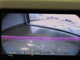 バックカメラが付いているので後方確認が非常にしやすいです。今や運転初心者も熟練者も必須装備!ついていて損はないですね♪