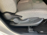 延長保証につきましてはお求めいただく車両によって保証料が異なりますので、当店スタッフまでお気軽にお問い合わせくださいませ。