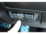 ナビ連動「ETC2.0」がオプション装着されています、高速道路の渋滞情報や道路状況など受信してナビ画面や音声でアナウンスしてナビ連動