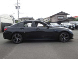 新車登録から5年目まで、最長4年間の走行距離無制限保証をご用意。ご購入後も安心が長く続きます。