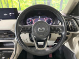 【純正革巻きステアリング】上質な革を使用することで、手にしっかり馴染みとても運転しやすいハンドルです♪