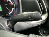 【オートライト】車外の明るさに応じて自動的にライトの点灯・消灯をしてくれます