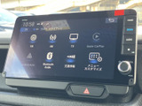 FM・AMやテレビ、Bluetooth Audioなど、選べるメニューが画面に並びます。使いたい音源を見つけやすい表示で、日々の移動に合わせてオーディオを選びやすいのが魅力です。