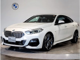 【BMWの伝統】BMWのお車は、&ldquo;駆け抜ける歓び&rdquo;を意識し、走行の安定性とコーナリングの良さを追求し、思い通りにハンドルの操作可能です。