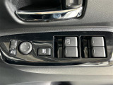 【パワーウインドウ】運転席のスイッチで、各席の窓ガラスの開閉ができます!あると便利ですよね!