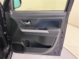 運転席ドアはご覧の通り