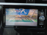 バックカメラ付きです。車庫入れがラクになります。