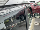 ドアバイザーも付いてます