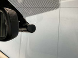 前方の映像だけでなく、車内から後方の映像もばっちり記録します