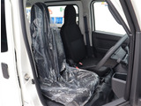 お車選びをお楽しみ頂けるよう、在庫車の展示スペースを十分に確保しております。