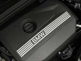 軽量コンパクトな直列3気筒BMWツインパワーターボエンジン