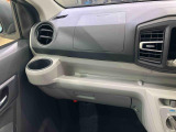 納車前にはプロのメカニックが、各部の点検を行います。ディーラーにしか出来ない品質、そしてサービスできっと満足していただけると思います!