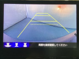 バックでの車庫入れも安心です! リアカメラが付いているバックモニター付のナビを装備しております。操作線もついており距離感も画面から確認できます。