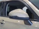 ◆ドアミラーウインカー◆ドアミラーにウインカーを装備しています。対向車に自身の進行方向を合図し安全に運転できます。おしゃれにきまります!