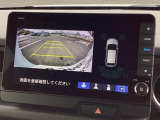 バックカメラも装備しております。車庫入れの苦手なお客様、もうご心配いりません。バックカメラがあれば、ぶつける心配無し?!重宝します!!