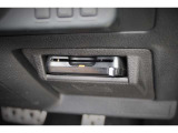 ナビ連動「ETC2.0」もオプション装着されています、ETCとしての機能にプラスして、高速道路などで渋滞や道路情報などを受信するとナビ画面と音声でお知らせしてくれます