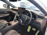 見通しのよいすっきりとした視界で、誰でも運転しやすいです。運転のしやすさは疲れにくさにも繋がりますよ♪
