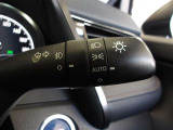 オートライト機能装備です!車外の明るさに応じて、自動的にライトの点灯・消灯をしてくれます♪