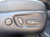 運転席のみ電動シートです。