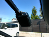 前方・後方の映像を高画質で記録し、事故やあおり運転など万が一の際の状況確認に役立ちます。車両との高い適合性と純正ならではの安心品質で、毎日のドライブをしっかりサポートします!