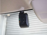 ◆ドライブレコーダー◆映像・音声などを記録する自動車用の装置です。 もしもの事故の際の記録はもちろん、旅行の際の思い出としてドライブの映像を楽しむことができます。