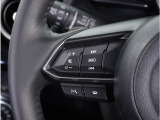 【ステアリングスイッチ】運転中、前方から目線をそらすことなく、オーディオ等の操作が可能な便利機能。安心&快適ドライブにはマストな装備。