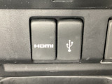 アクセサリーソケットの横にはナビゲーション用の外部入力可能なUSB端子とHDMI端子がついています。