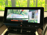 【パノラミックビューモニター】専用のカメラにより、上から見下ろしたような視点で360度クルマの周囲を確認することができます☆死角部分も確認しやすく、狭い場所での切り返しや駐車もスムーズに行えます。