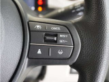 ◆アダプティブクルーズコントロール◆予め設定した車速内でクルマが自動的に加減速。前走車との適切な車間距離を維持しながら追従走行します。【LKAS】車線維持支援システムでステアリング操作を支援。