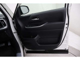 運転席ドア。除菌、消臭済です。