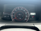 ホンダセンシング装着車となっております。衝突軽減ブレーキ、誤発進抑制機能、歩行者事故低減ステアリング、路外逸脱抑制機能、アダプティブクルーズコントロール、車線維持支援システム他、安全運転を幅広く支援。