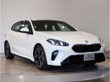 BMW認定中古車は第三者品質評価制度も採用しております。AIS方式による車両品質評価制度も導入し公平な車両コンデション評価を行うことにより車両品質の透明性を高めると同時に更なる信頼と安心をお届けします