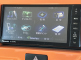 オーディオメニューには、テレビやディスク、USB、Bluetoothなどの項目が表示されています。画面上で使いたい機能を選べるため、日々の移動に合わせて音源を切り替えられます。