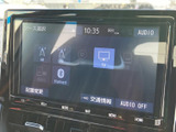 ラジオやテレビ、Bluetoothなどの音源を一覧から選べる画面です。使いたい項目を見比べやすく、日常の移動中もお好みに合わせて音楽や情報を楽しめます。