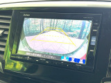 【バックカメラ】駐車時に後方がリアルタイム映像で確認できます。大型商業施設や立体駐車場での駐車時や、夜間のバック時に大活躍!運転スキルに関わらず、今や必須となった装備のひとつです!