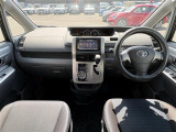 ◆内装の除菌消臭◆車内の細菌やカビを除去しニオイの元となる菌の抑制をします。様々な物質に直接反応して酸化・分解します!納車前クリーニングの人気の一つです!ご希望の際はスタッフまでお申し付けください。
