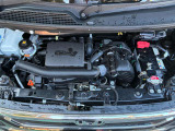 エンジンルームも綺麗です。日産整備士がしっかり整備をしてお渡しします