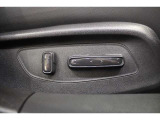 高級車の代名詞!電動シートが装備されています!