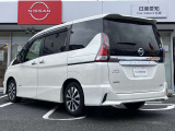 プライバシーガラスです。名前の通り、プライバシー確保また、冷房の効果担保にも役立ちます!